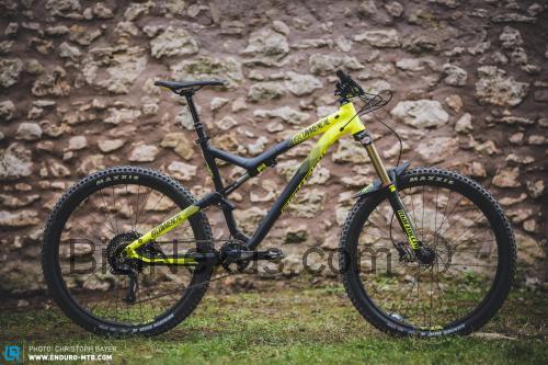Commencal Meta 4 ficha tecnica 